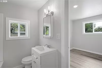 256 Douglas St, Longview, WA 98632 - Photo 31