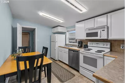 859 NW Ewen St, Prineville, OR 97754 - Photo 9