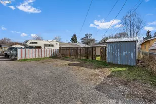 859 NW Ewen St, Prineville, OR 97754 - Photo 19