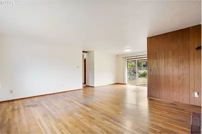 910 SE 214th Ave, Gresham, OR 97030 - Photo 5