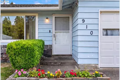 910 SE 214th Ave, Gresham, OR 97030 - Photo 3