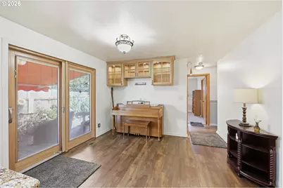 632 Nicholas Dr, Springfield, OR 97477 - Photo 17