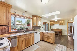 632 Nicholas Dr, Springfield, OR 97477 - Photo 15