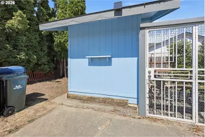 632 Nicholas Dr, Springfield, OR 97477 - Photo 5