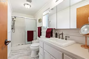 632 Nicholas Dr, Springfield, OR 97477 - Photo 21