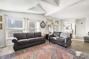 133 Village Dr, Cottage Grove, OR 97424 - Photo 25