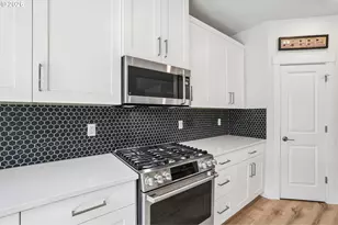 11228 SW Stockholm Dr, Wilsonville, OR 97070 - Photo 13