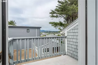 873 SW 8th St, Lincoln City, OR 97367 - Photo 31