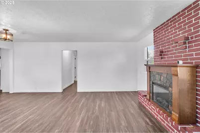 2707 SE 115th Ave, Portland, OR 97266 - Photo 3