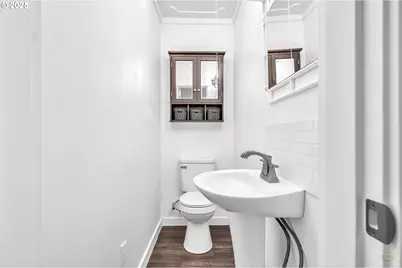 2707 SE 115th Ave, Portland, OR 97266 - Photo 17