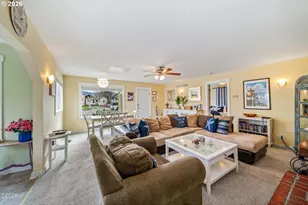 580 S Columbia St, Seaside, OR 97138 - Photo 9