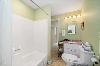 580 S Columbia St, Seaside, OR 97138 - Photo 21