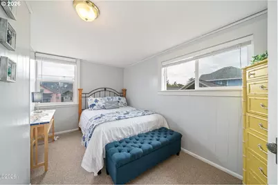 580 S Columbia St, Seaside, OR 97138 - Photo 27