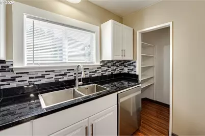 2901 Fruit Valley Rd, Vancouver, WA 98660 - Photo 11