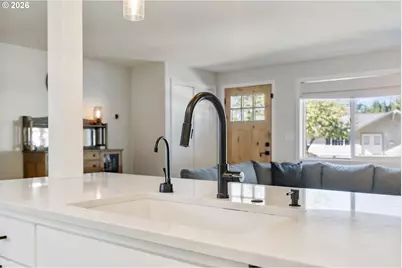 2140 SW Huntington Ave, Portland, OR 97225 - Photo 15
