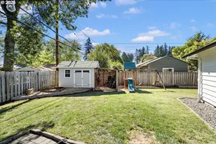 2140 SW Huntington Ave, Portland, OR 97225 - Photo 31