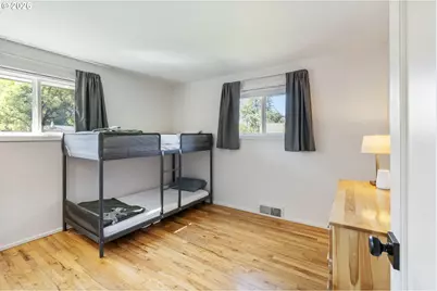 2140 SW Huntington Ave, Portland, OR 97225 - Photo 21