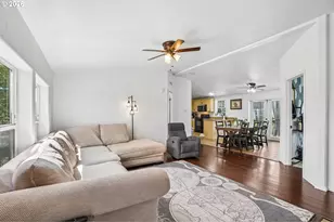 127 Pioneer Ave NE, Castle Rock, WA 98611 - Photo 7