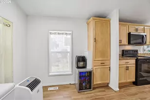 127 Pioneer Ave NE, Castle Rock, WA 98611 - Photo 21