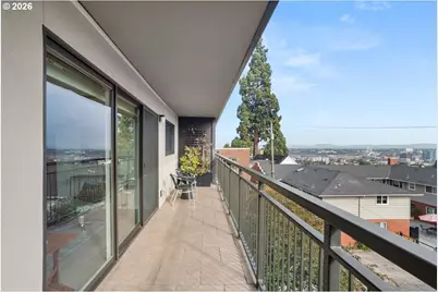 2393 SW Park Pl #203, Portland, OR 97205 - Photo 25