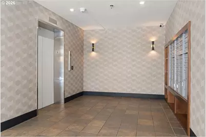 2393 SW Park Pl #203, Portland, OR 97205 - Photo 31