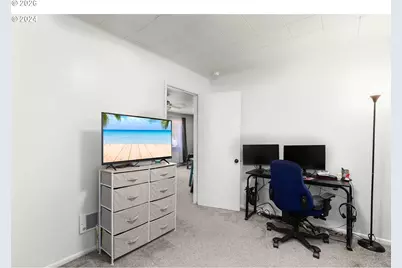 1669 Hayes St, North Bend, OR 97459 - Photo 7