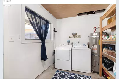 1669 Hayes St, North Bend, OR 97459 - Photo 17