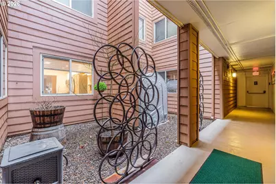 200 Oswego Summit, Lake Oswego, OR 97035 - Photo 23