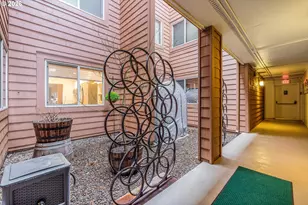 200 Oswego Summit, Lake Oswego, OR 97035 - Photo 23