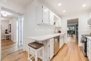 200 Oswego Summit, Lake Oswego, OR 97035 - Photo 9