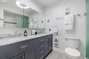 200 Oswego Summit, Lake Oswego, OR 97035 - Photo 19