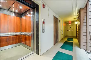 200 Oswego Summit, Lake Oswego, OR 97035 - Photo 23