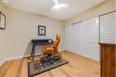 200 Oswego Summit, Lake Oswego, OR 97035 - Photo 21