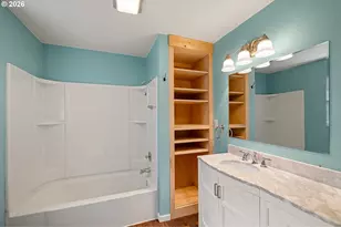628 G St, Springfield, OR 97477 - Photo 15