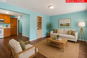 628 G St, Springfield, OR 97477 - Photo 5