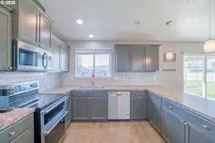 115 E 2nd St, Halsey, OR 97348 - Photo 11