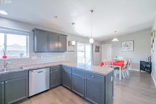 115 E 2nd St, Halsey, OR 97348 - Photo 9