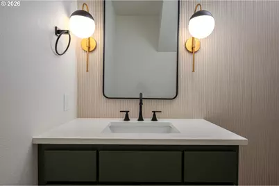 6909 NE Multnomah St #C, Portland, OR 97213 - Photo 33