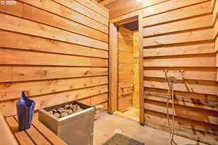 93200 Evergreen Rd, Astoria, OR 97103 - Photo 33