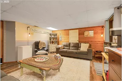 93200 Evergreen Rd, Astoria, OR 97103 - Photo 23