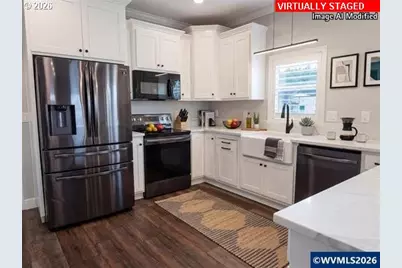 302 Jersey St, Silverton, OR 97381 - Photo 3