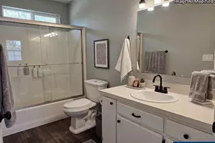302 Jersey St, Silverton, OR 97381 - Photo 7