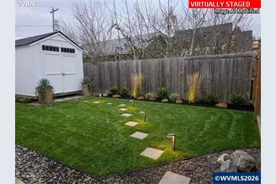 302 Jersey St, Silverton, OR 97381 - Photo 7