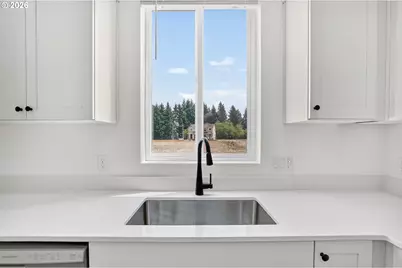 503 Upland Ave, Woodburn, OR 97071 - Photo 5