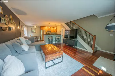 2136 SE Hawthorne Blvd #10, Portland, OR 97214 - Photo 9
