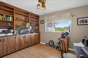 37758 Harrison Ln, Astoria, OR 97103 - Photo 17
