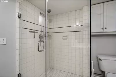 2400 SW Richardson St, Portland, OR 97239 - Photo 29