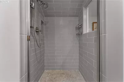 2400 SW Richardson St, Portland, OR 97239 - Photo 17
