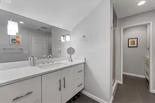 2400 SW Richardson St, Portland, OR 97239 - Photo 17