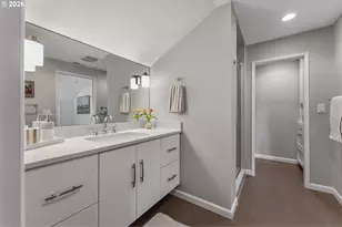 2400 SW Richardson St, Portland, OR 97239 - Photo 19